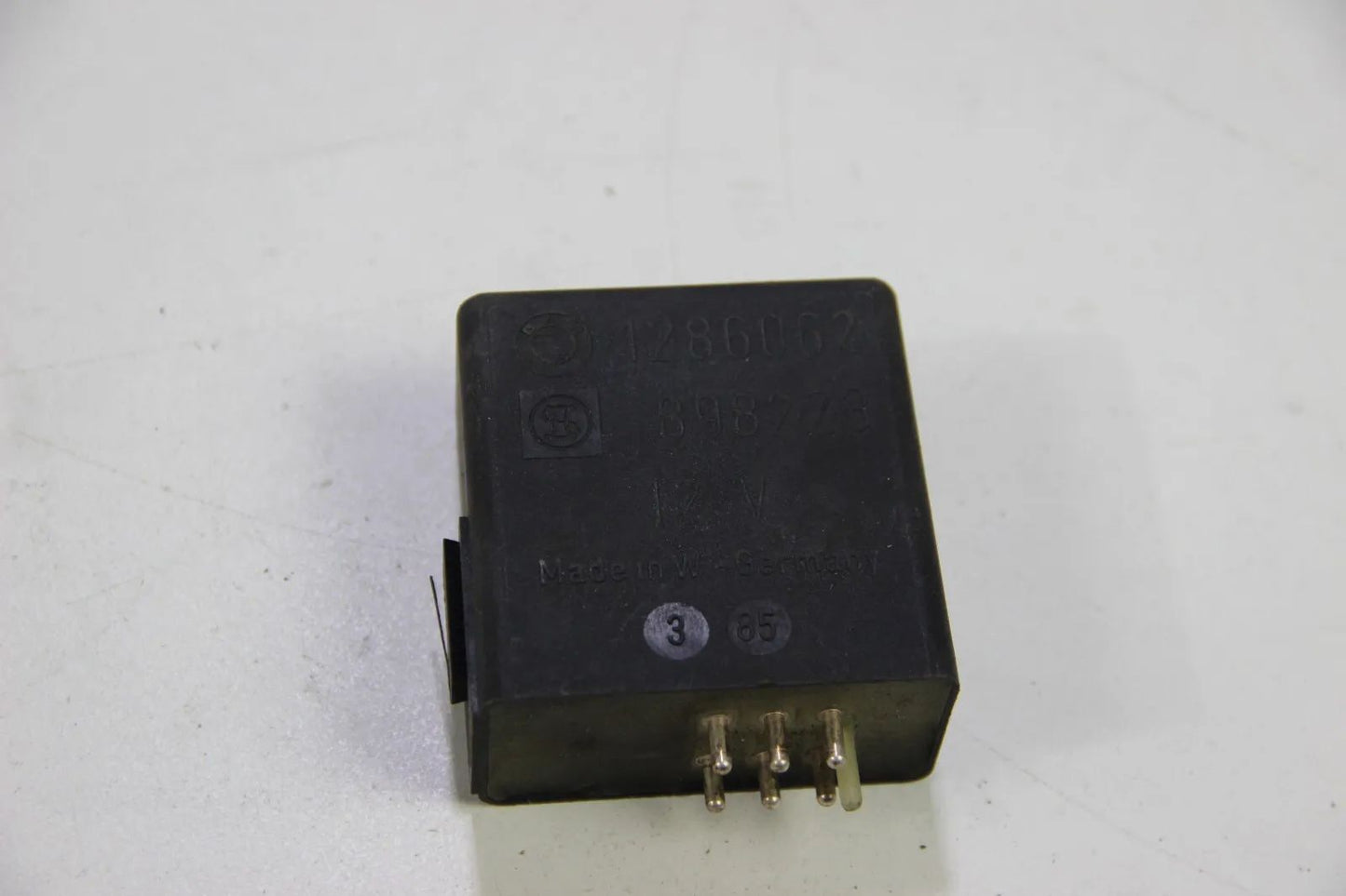 BMW E30 E28 E24 E23 Umschaltrelais Relay Zündung Systen Wechsel 12631286062