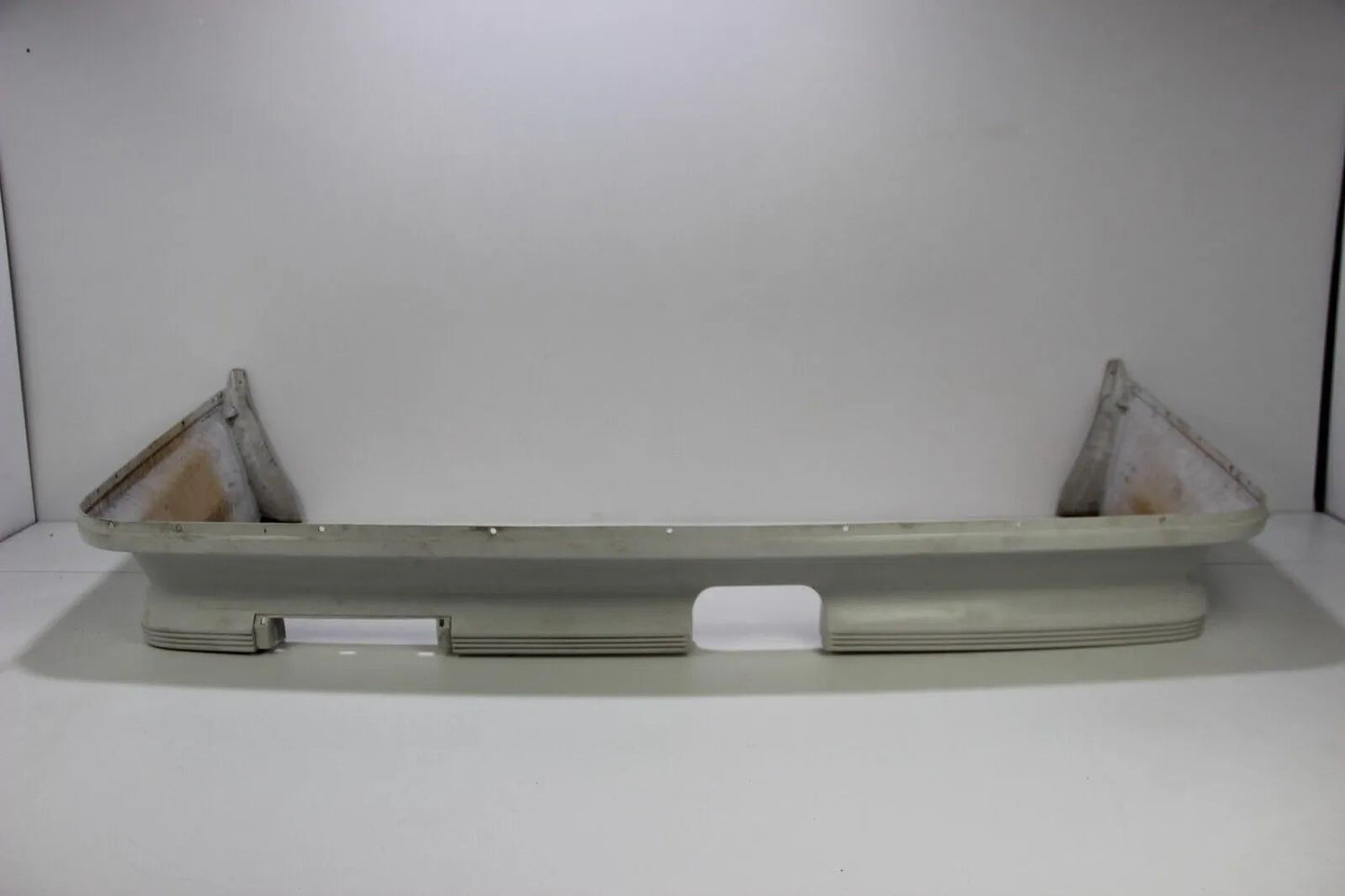 BMW E24 M635csi 635csi 2. Serie  Soßstange Hinten M-Technic 1935509 KBA 36825