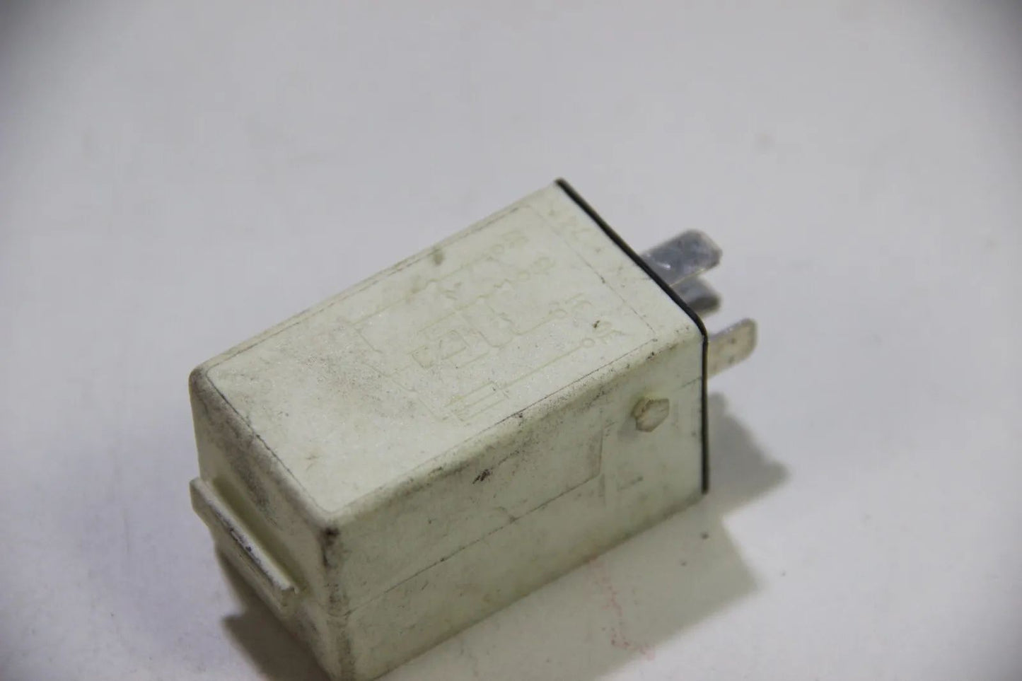 Original Bosch E36 Relais Steuergerät Kontrollmodul Einheit weiß 0332512010