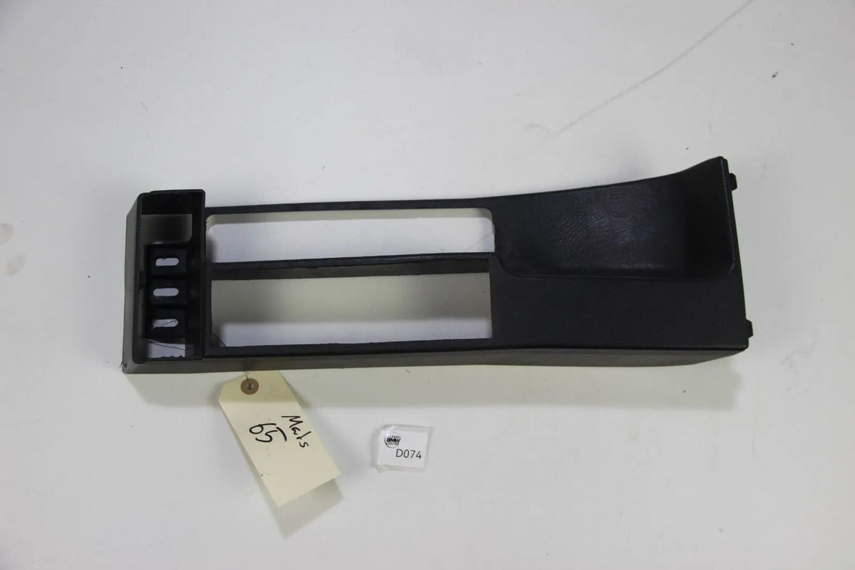 Original BMW E30 316i 318i 320i  325i M3 Mittelkonsole Kassettenfach 51161884246