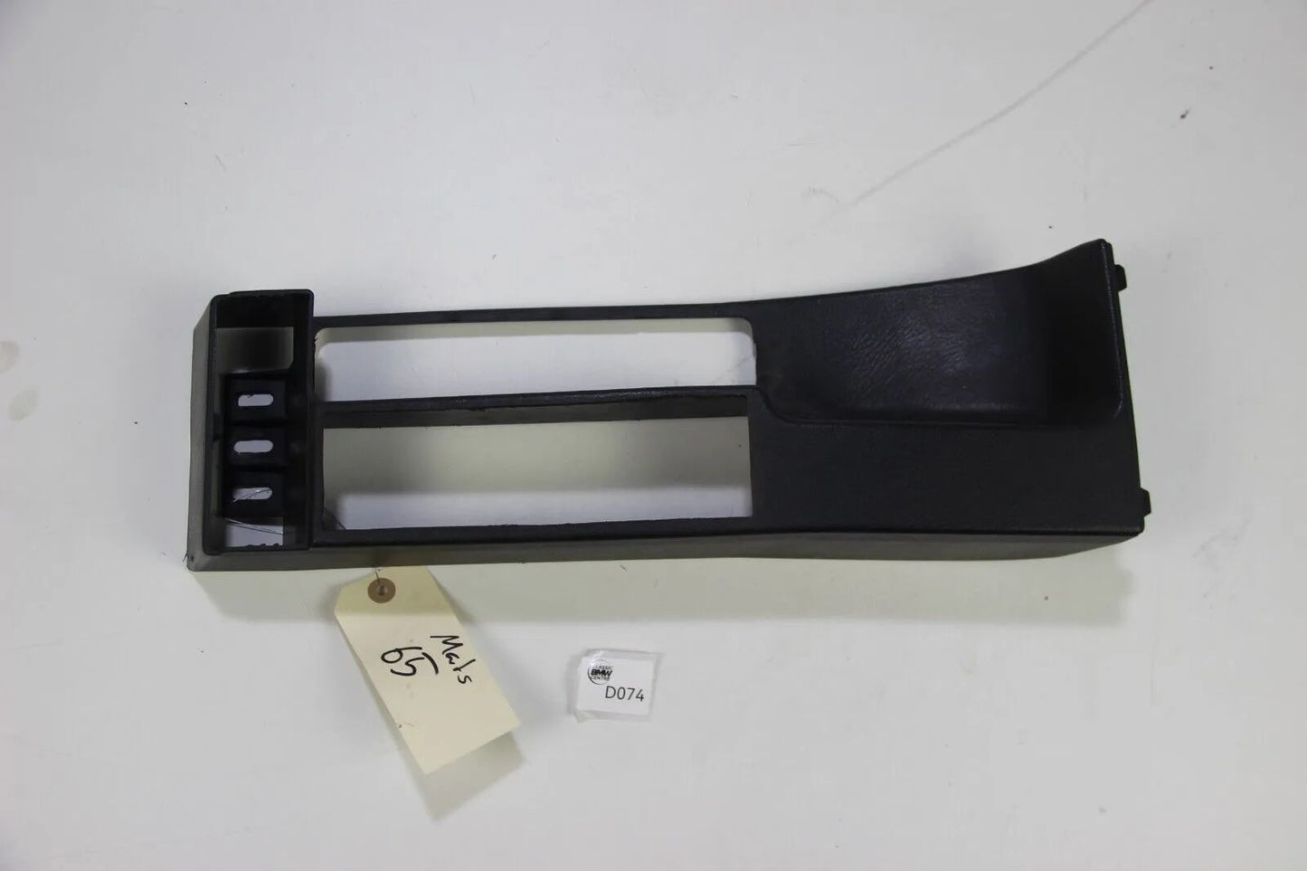 Original BMW E30 316i 318i 320i  325i M3 Mittelkonsole Kassettenfach 51161884246