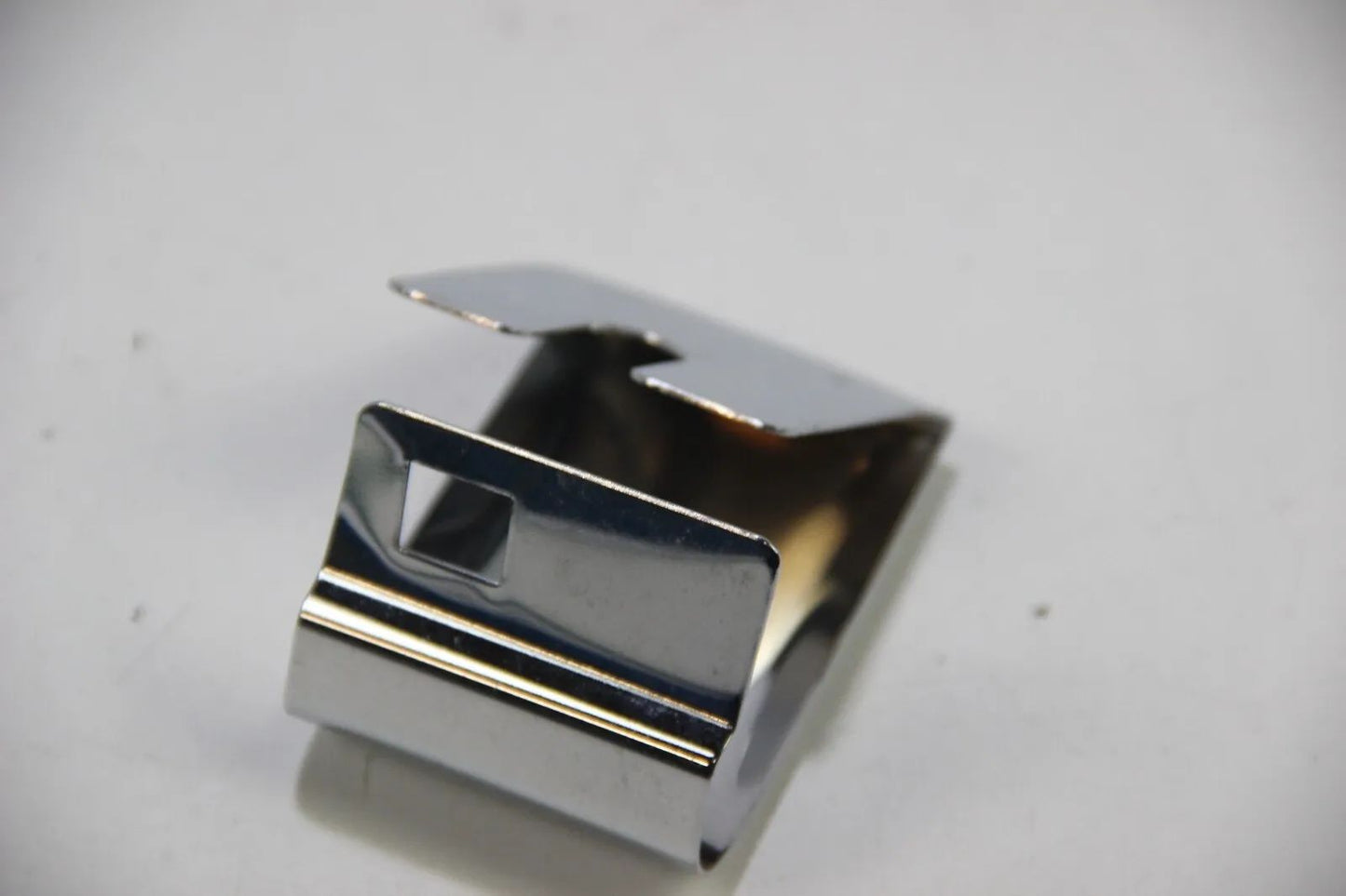 NEU Original BMW E21 316 318 318i 320 320i 323i Blende rechts 51121834908