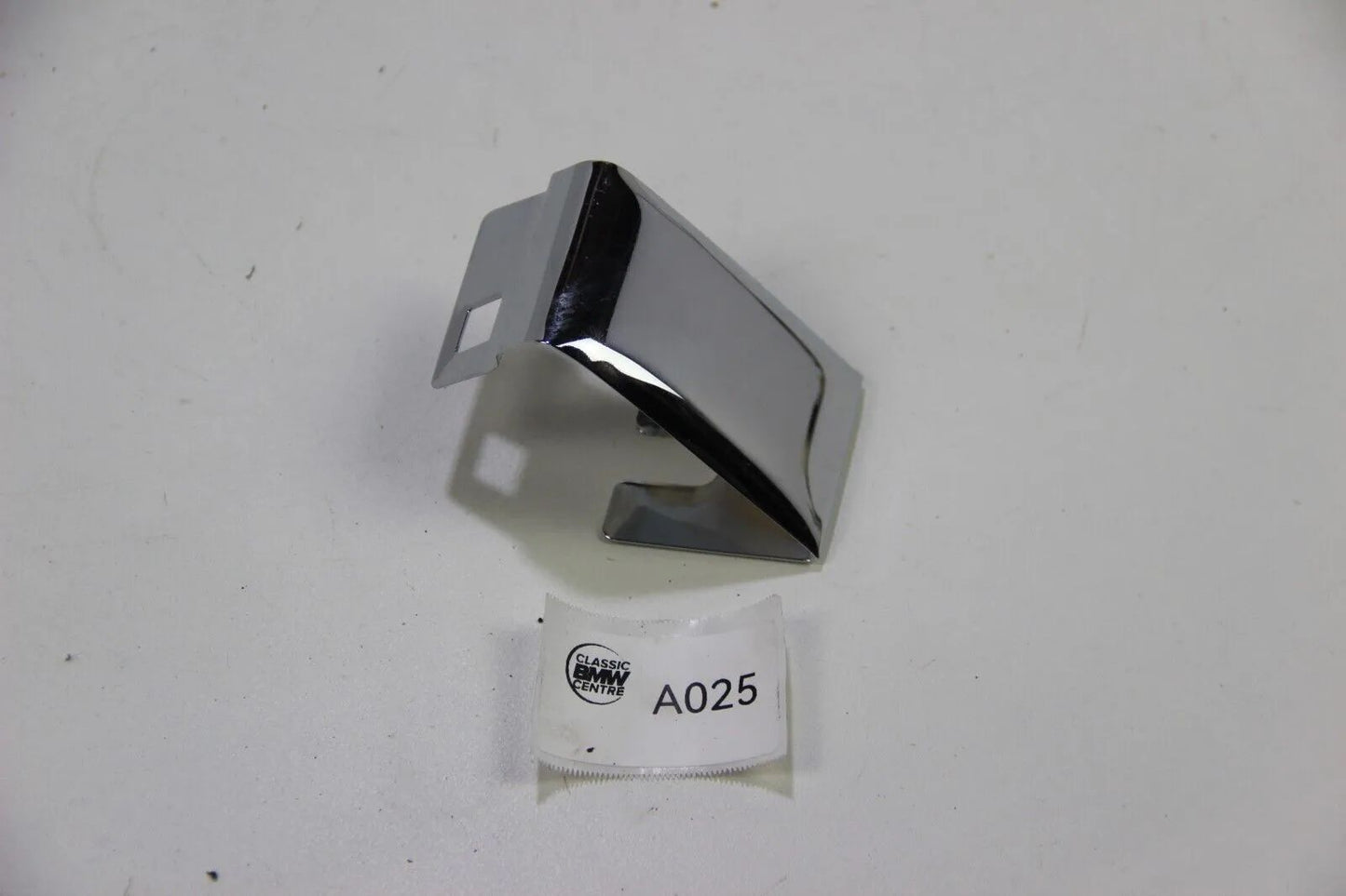 NEU Original BMW E21 316 318 318i 320 320i 323i Blende rechts 51121834908 3er