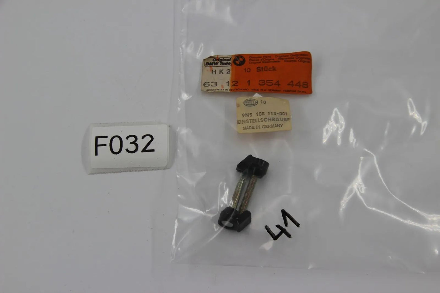 Orig BMW E3 E9 M30 E12 M10 M30  Einstellschraube Scheinwerfer 2Stk 63121354448