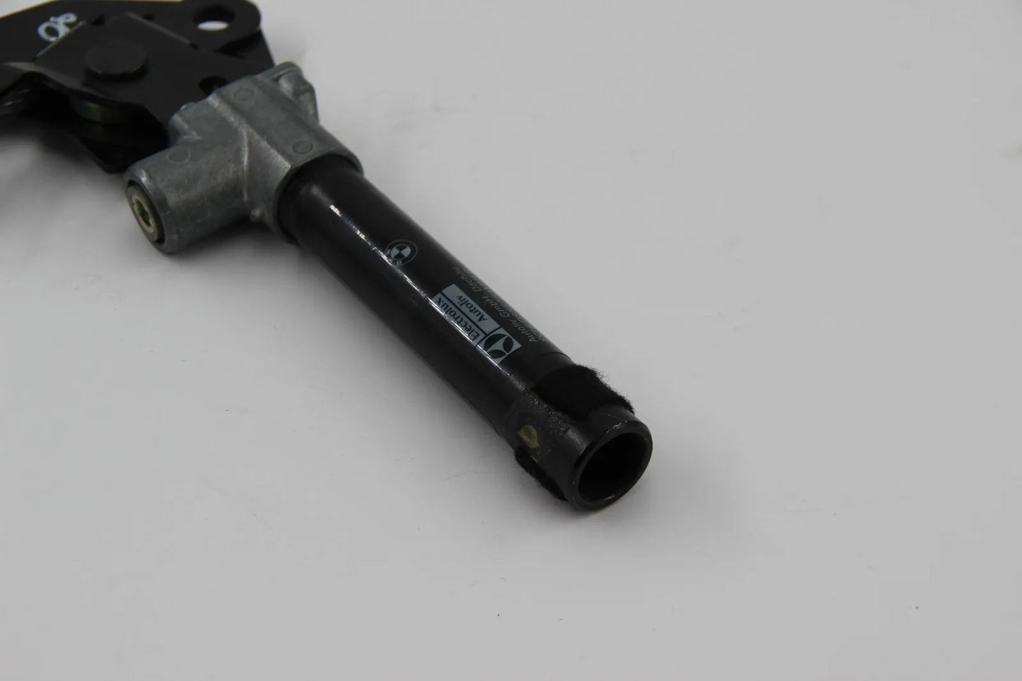 Orig BMW E39 520-40i M5 E38 728-50i L7 Untergurt+Gurtstrammer rechts 72118233538