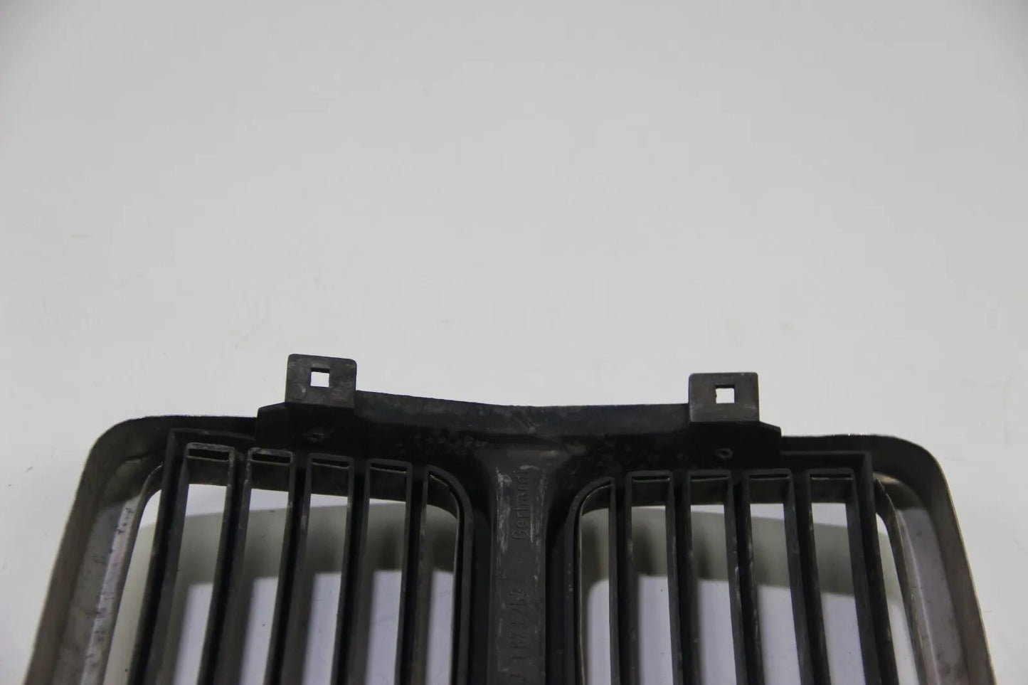 BMW E28 518-535 M5 M535i Niere Chrom Ziergitter Mitte Kidney 51131873253