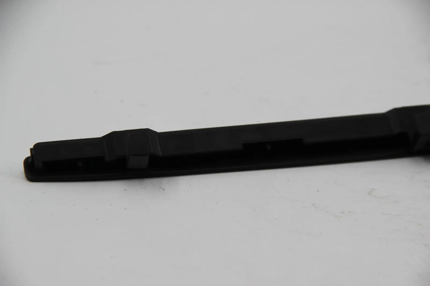 Original BMW E39 5er 520-540i M5 Spoiler Wischblatt links Wischer 61618162985