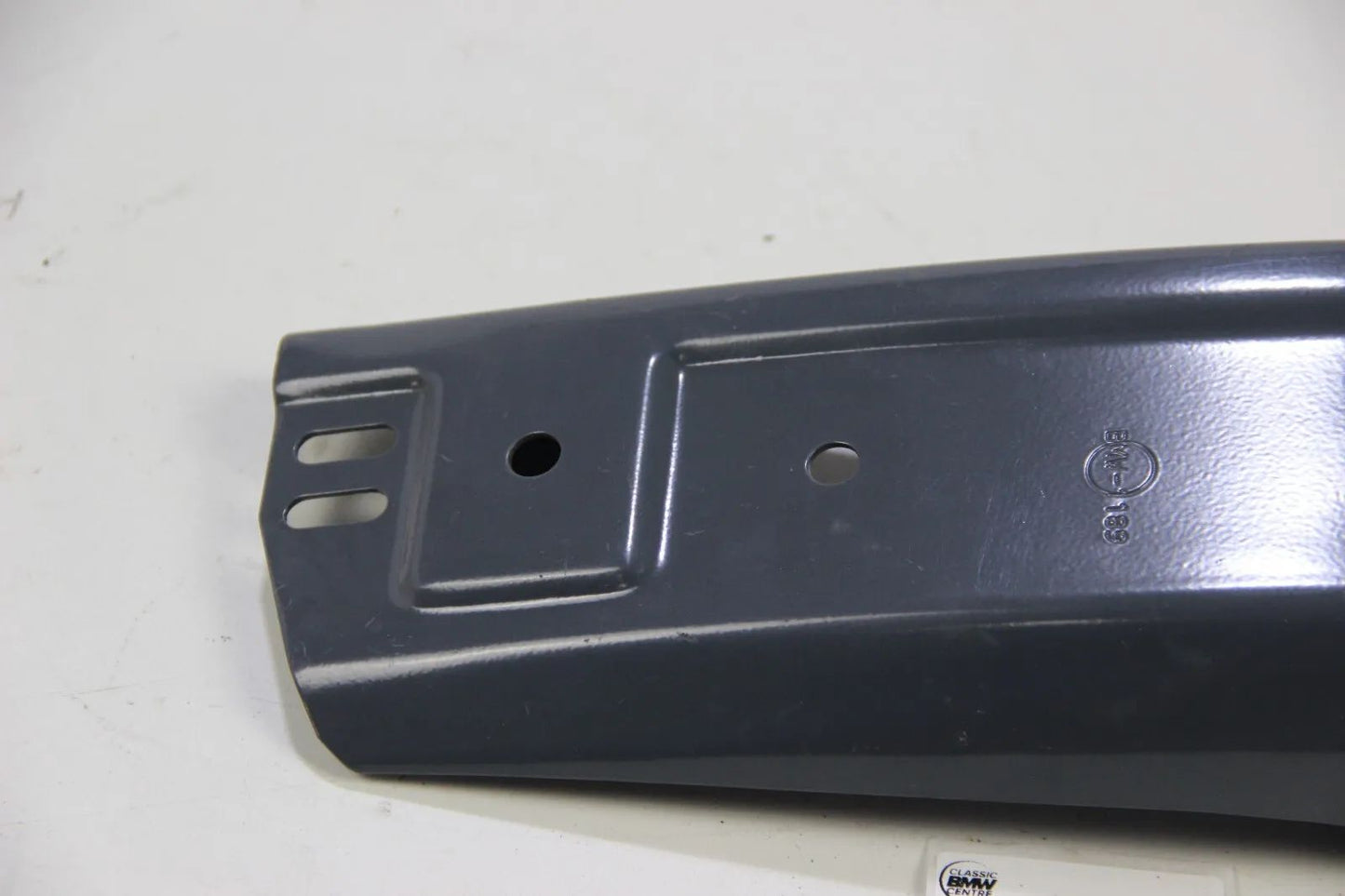 NEU BMW E30 316i-325i VFL Stoßstange vorne Links Schadowline VFL 51111888391