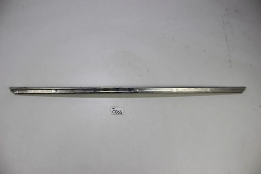 BMW E10 1502-1802 2002  bis 71' Chrom Leiste Abschlussblech hinten Rundleuchter