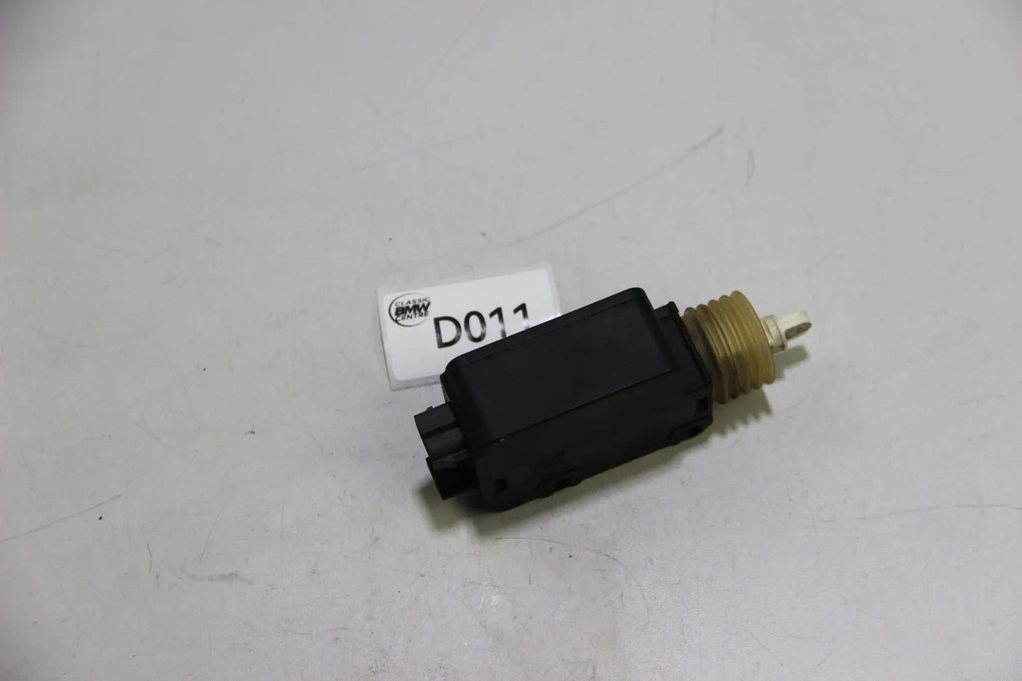 Original BMW E36 Stellmotor Zentralverriegelung ZV Tankklappe 6711 8361140