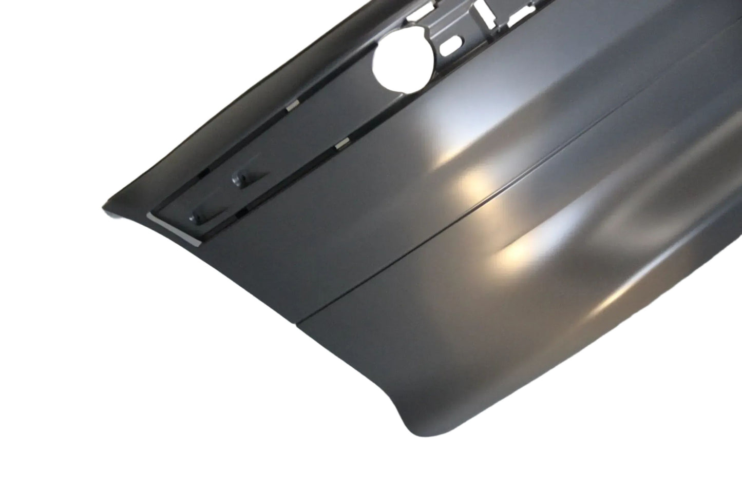 BMW E36 316-323i bis 09/96 Compact Verkleidung Stossfänger hinten 51128146458