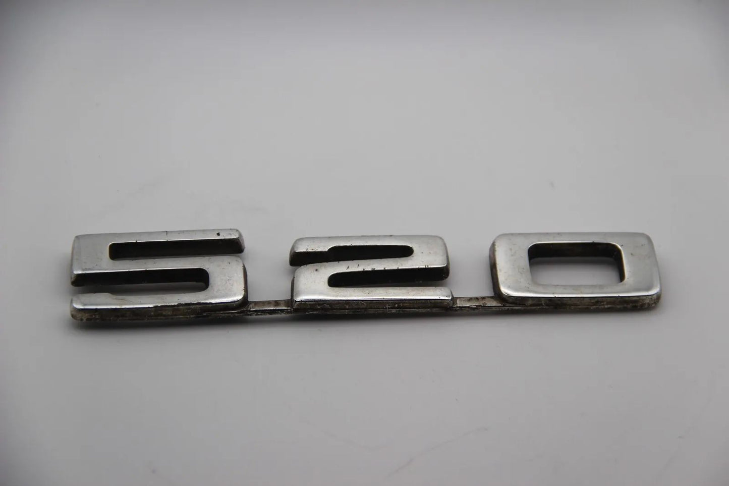 Original BMW E12 520 Modellbezeichnung Emblem Badge Schriftzug  Typenschild