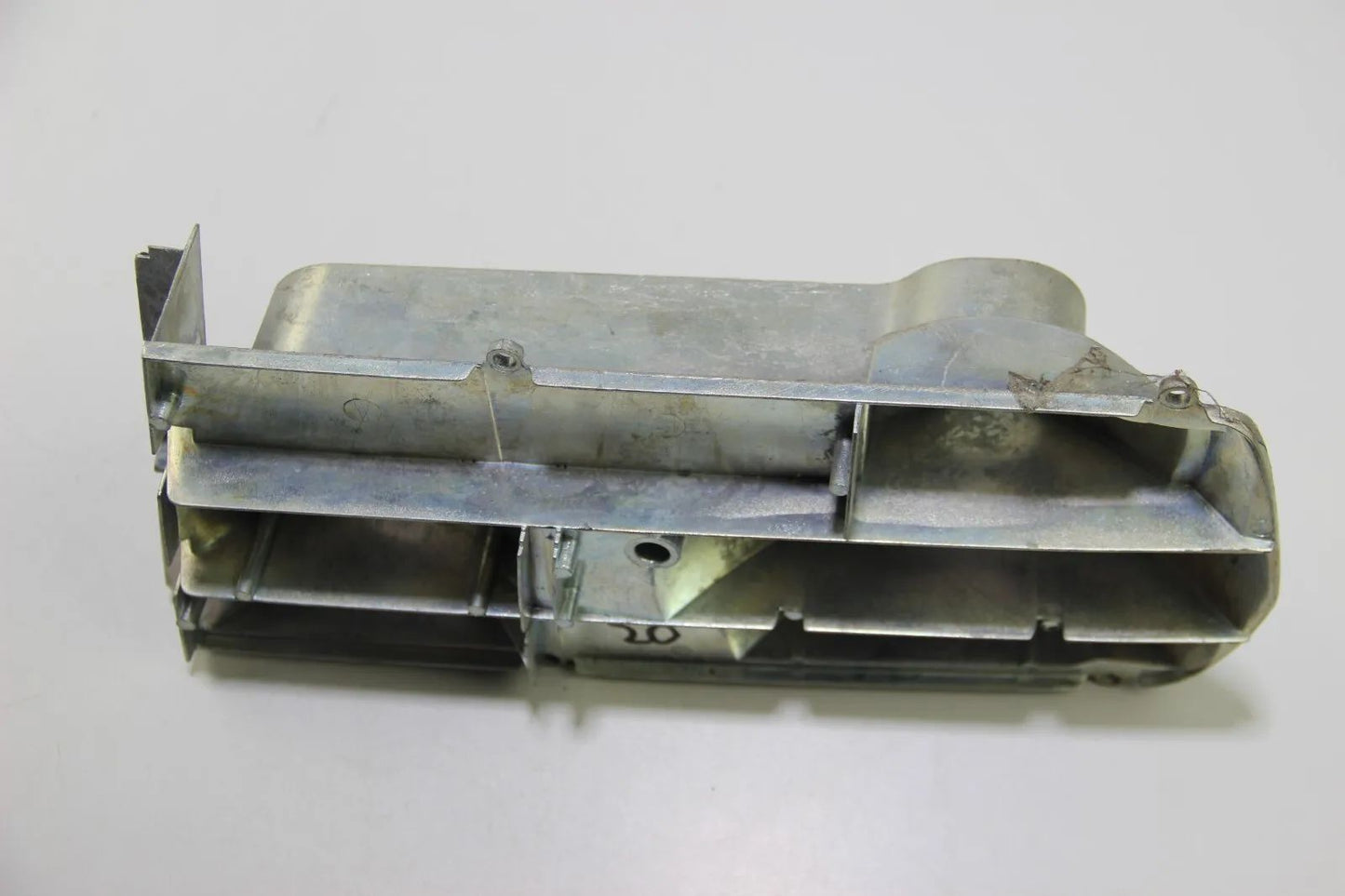 BMW E3 Reflektor Lampenträger Heckleuchte Rücklicht Gehäuse rechts 63211355108