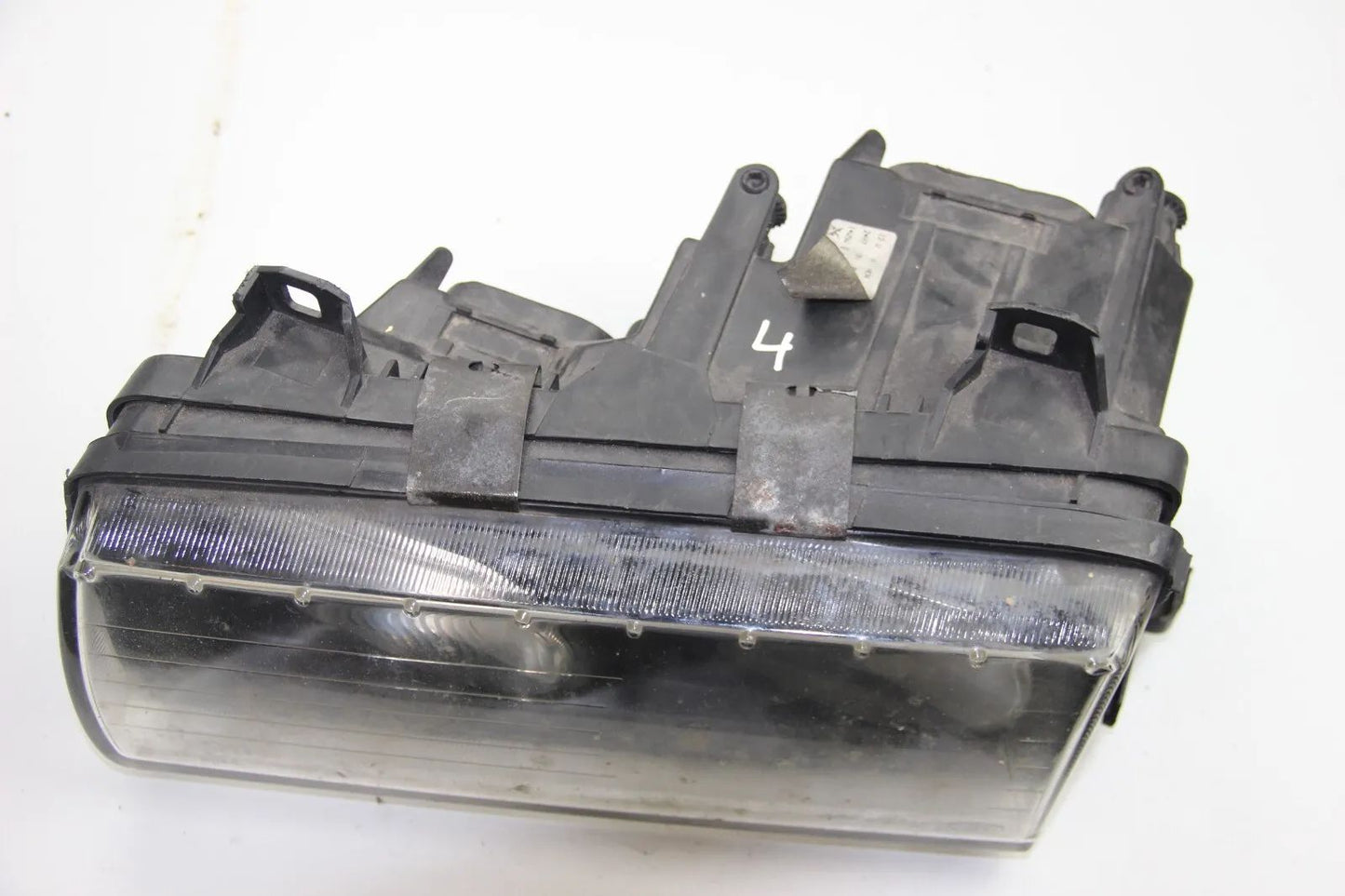 BMW E36 316i 318i 320i 325i M3 Scheinwerfer Headlights Links 8363499