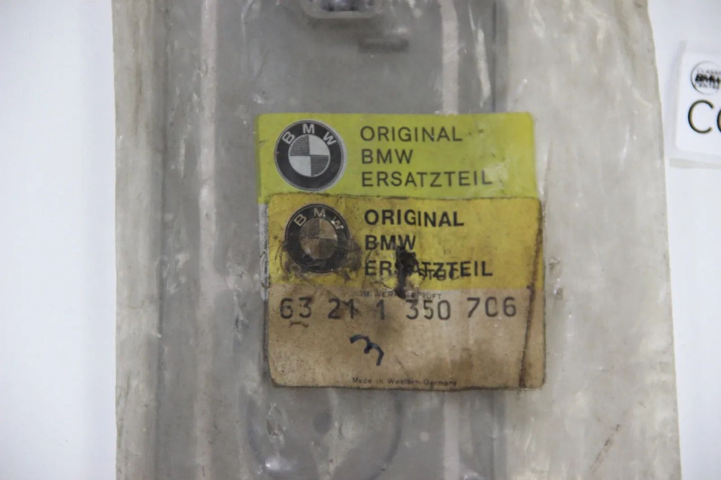 NEU Original BMW E3 2500 2800 Abdeckung rechts Rücklicht Heckleuchte 63211350706