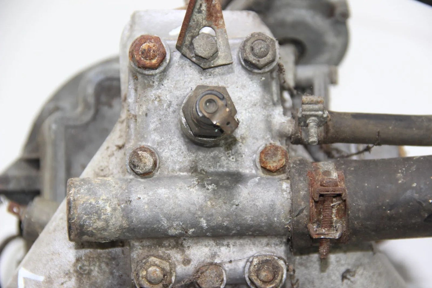 BMW M30 Oldtimer Vergaser Ansaugbrücke Krümmer 6 ZYL 1254376