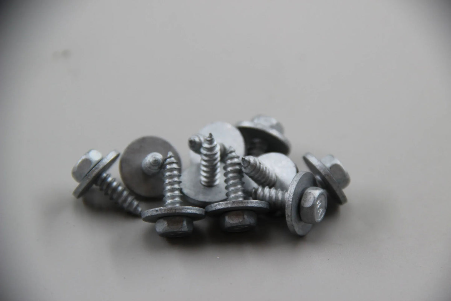 BMW E81 E21 E12 E24 E23 E31 10x Sechskantblechschraube ST4,8X16-ZNS3 07119901299