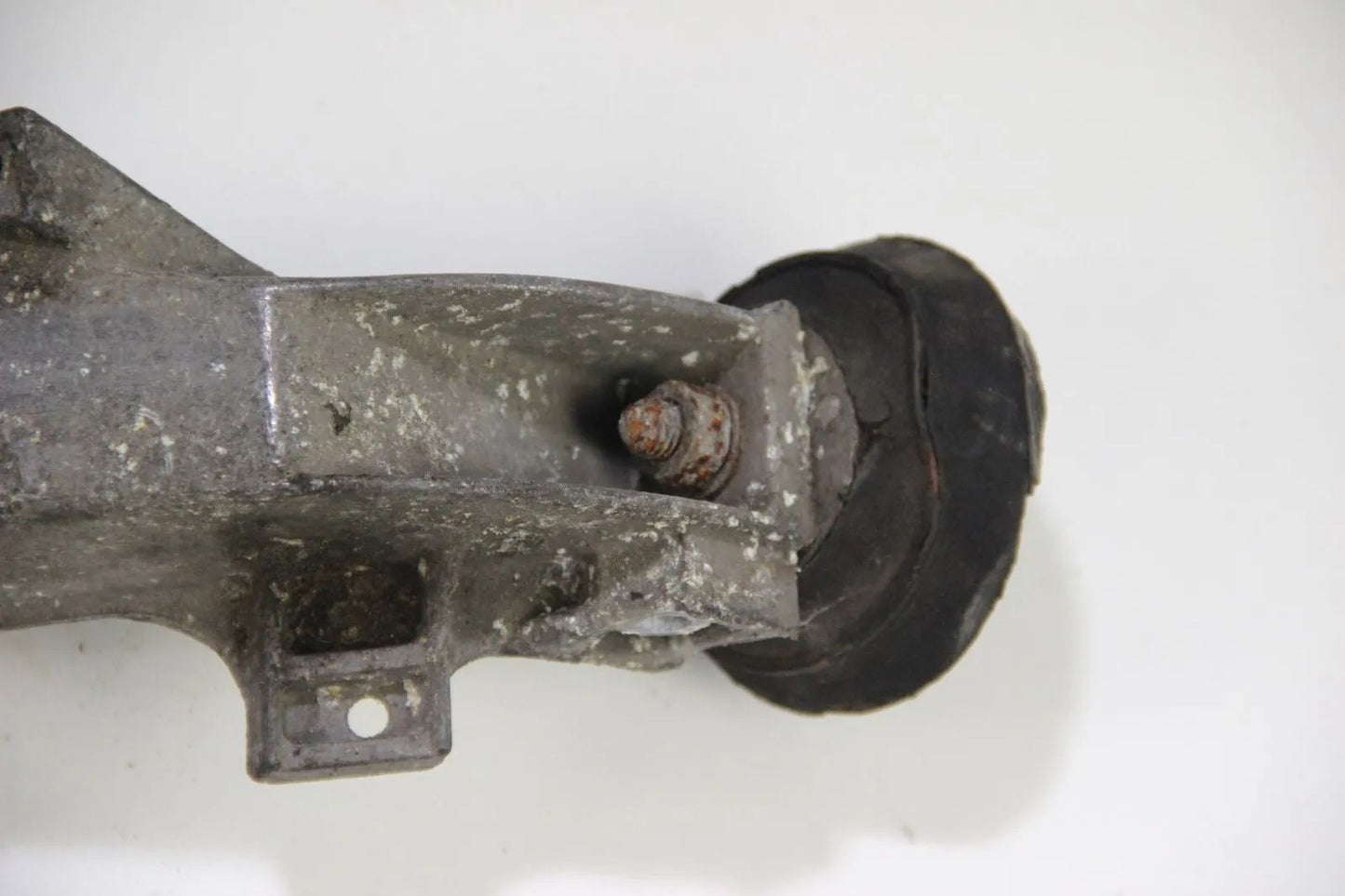 Original BMW E36 316i 318i Z3 Motorhalter rechts 1137015 3er Engine Mount Bügel