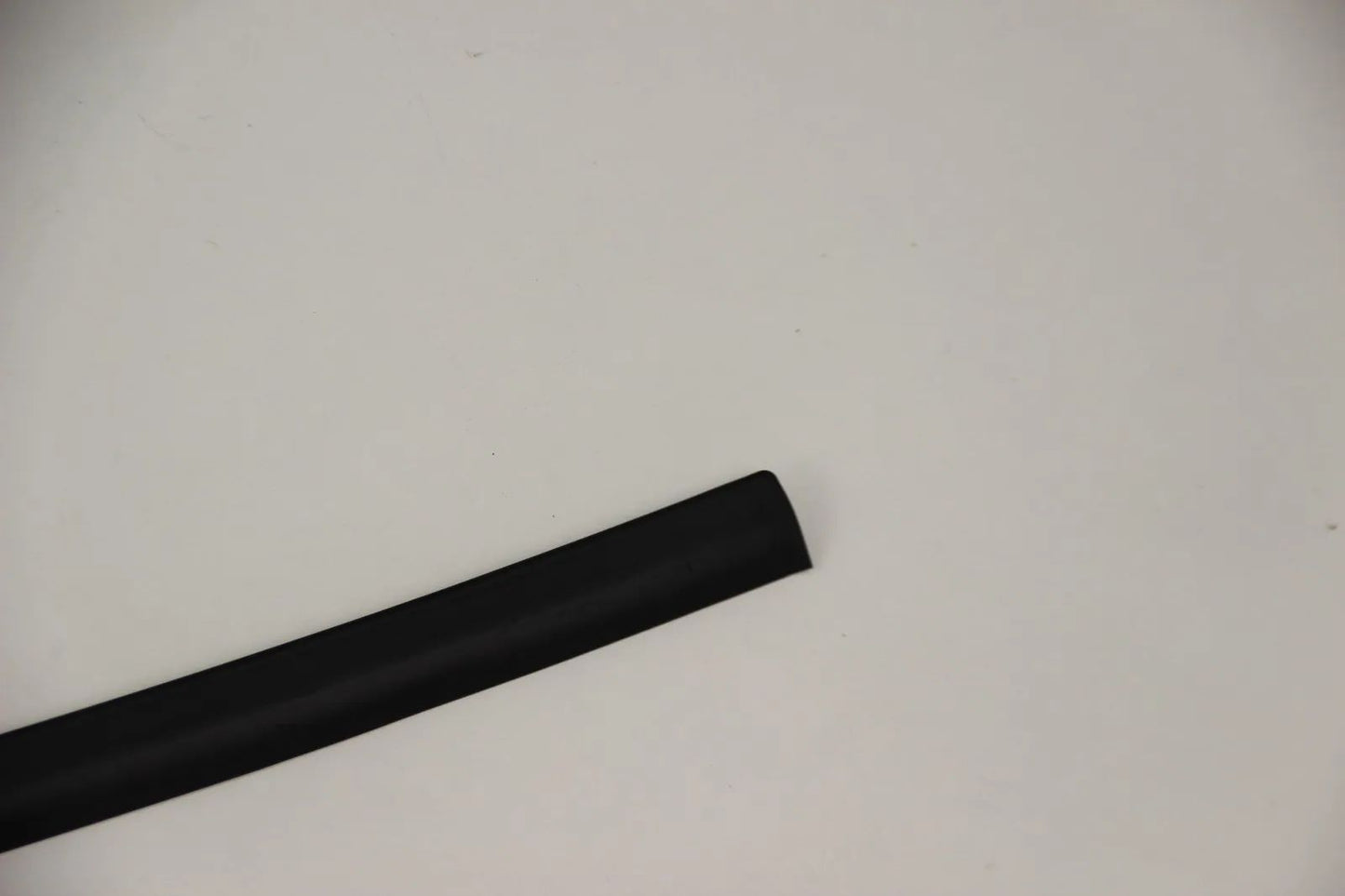 BMW E36 3er Touring 316i-328i Abdichtung Stoßstange Hinten NOS 51718188084