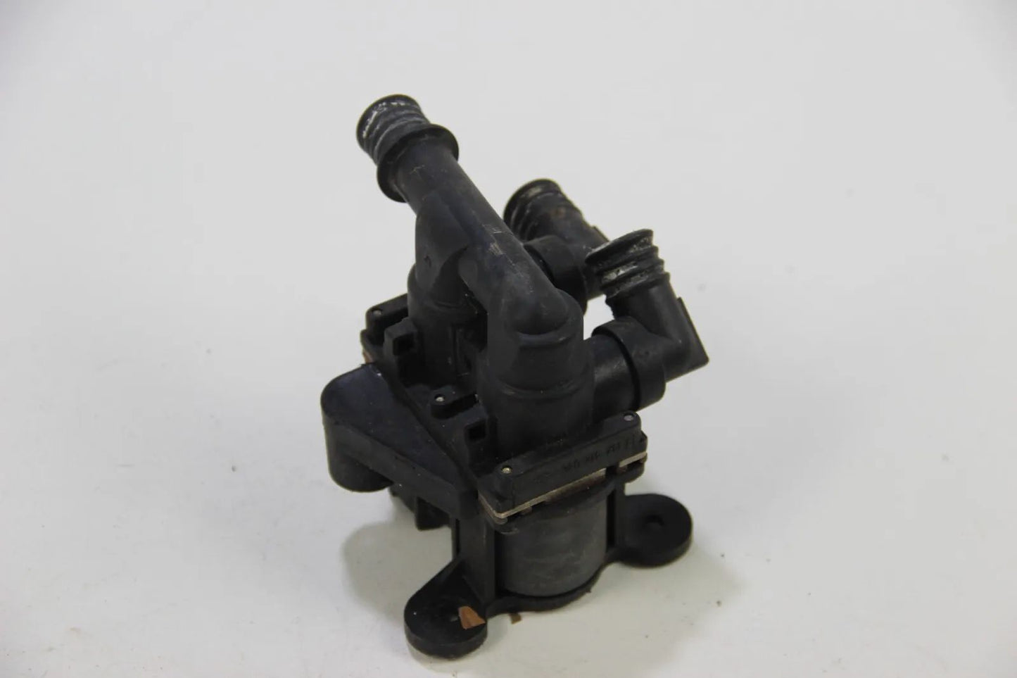 Original BMW E34 Wasserventil Heizventil Kühlmittelregelventil 1382299 5er OEM