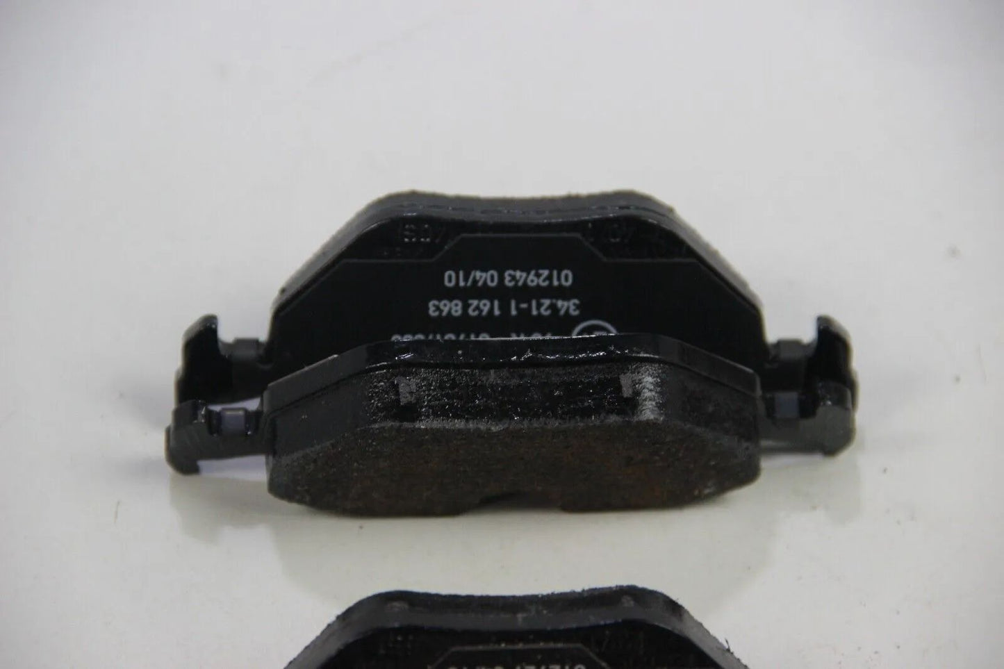 NEU Original BMW E39 Bremsbeläge hinten 520i-540i 34216761281 Bremsbelag