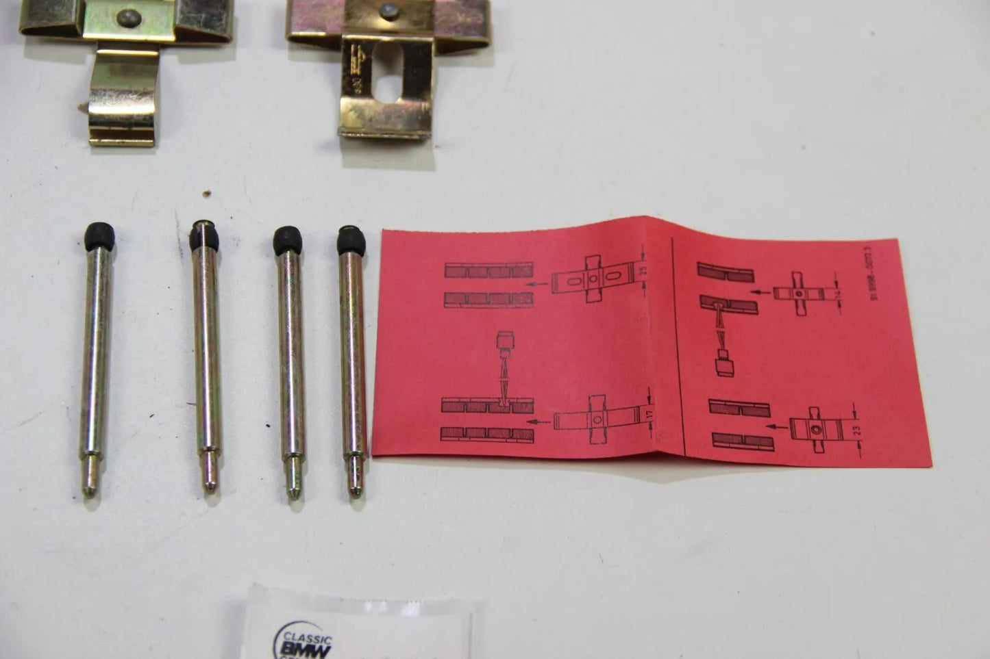 Original BMW E24 630CS 630CSi Zubehör Belagsatz NOS 34111117984 6er Bremssattel