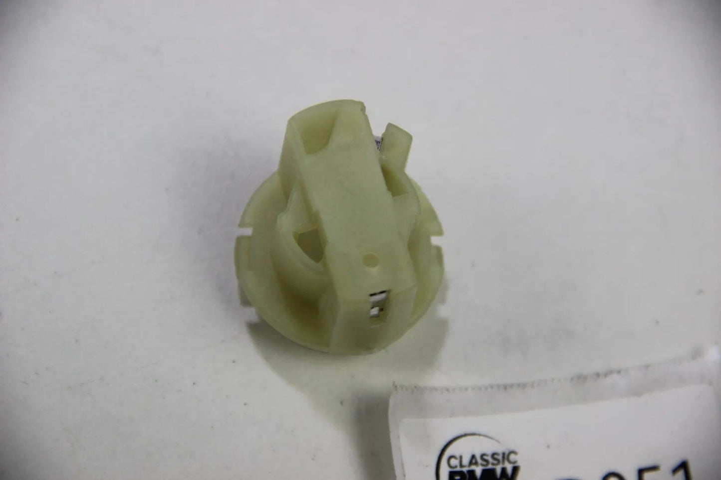 NEU Original BMW E30 E34 E32 E38 Lampenfassung P21 W 63218355888 3er 5er 7er