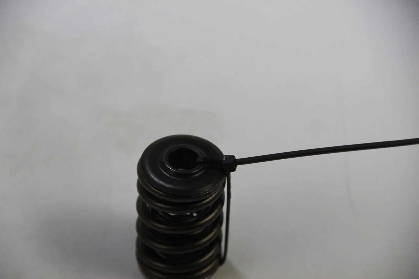 Original BMW E30 M3 S14  Ventilfeder einzeln Federtellern oben unten 11341312704