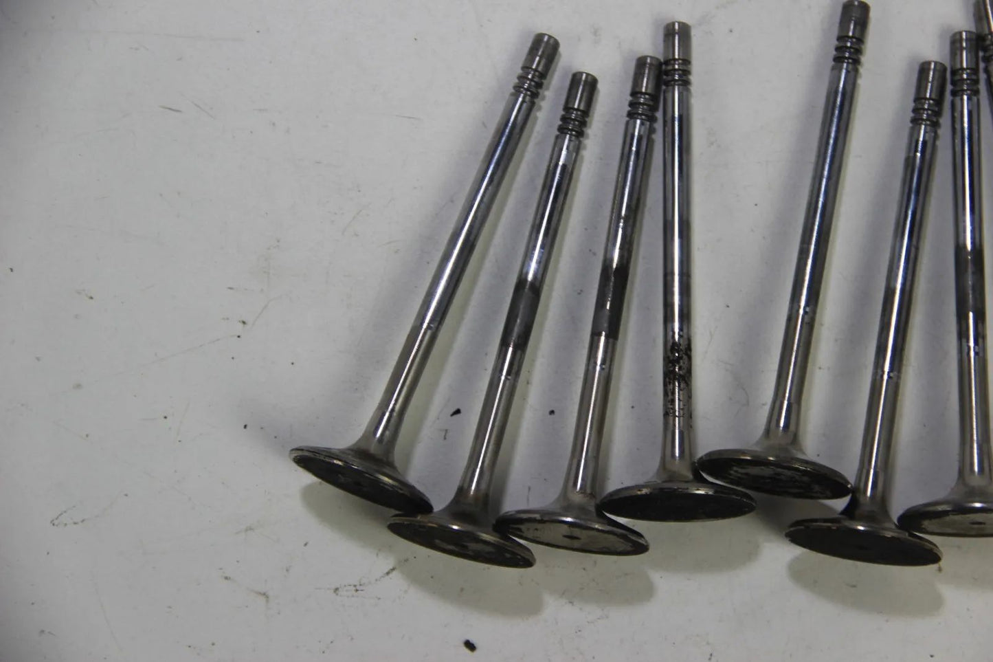 Original BMW E30 M3 S14 S14b23 2.3 8x Einlassventil Ventile 37mm Intake Valve