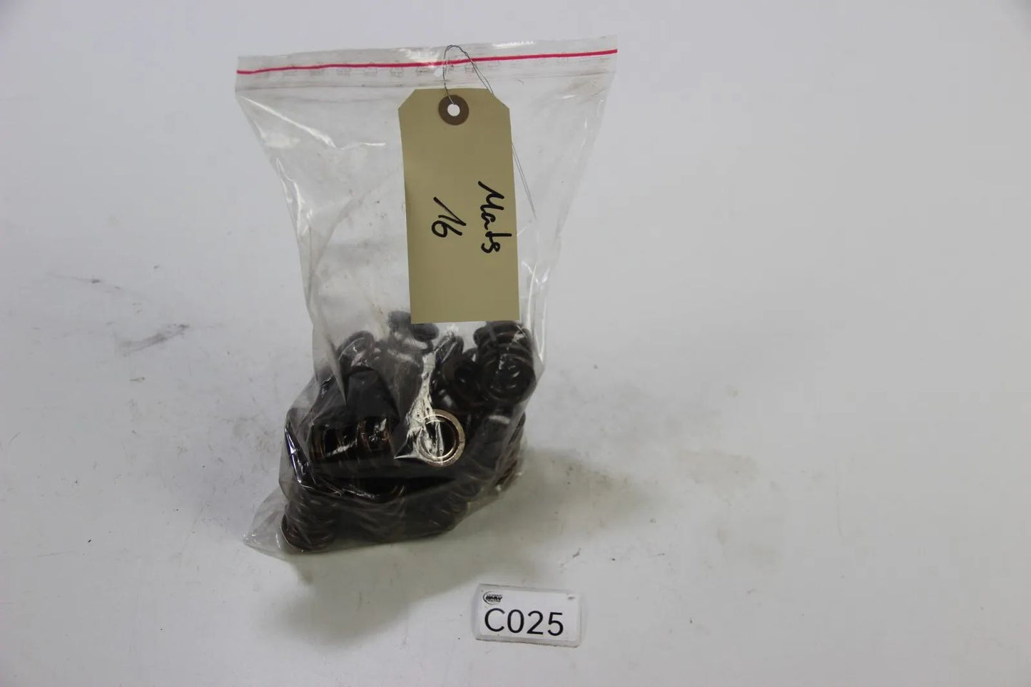 BMW E30 M3 S14 16x Ventilfeder mit verstärkten Federtellern oben 11341312704