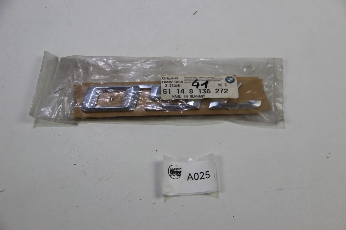 NEU BMW Original E32 E38 Emblem "750" 51148136272 Modellbezeichnung Badge V12