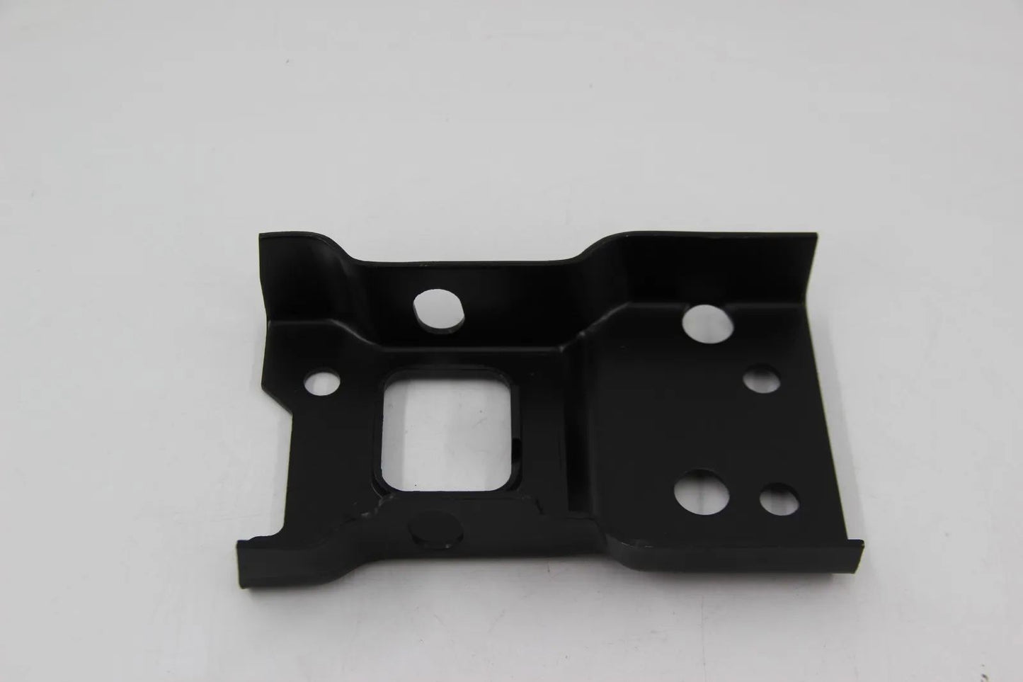 Original BMW E30 316-325ix  Stütze links Stossstange vorne 51111945911