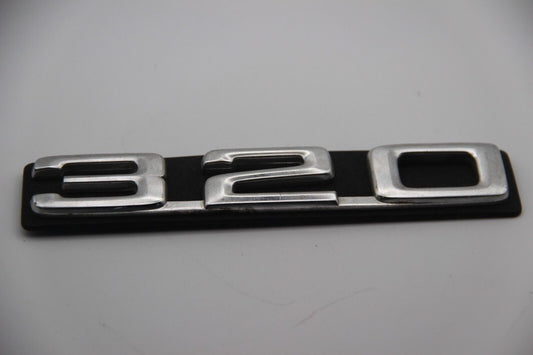 Original BMW E21 320 Modellbezeichnung Emblem Badge Schriftzug Typenschild