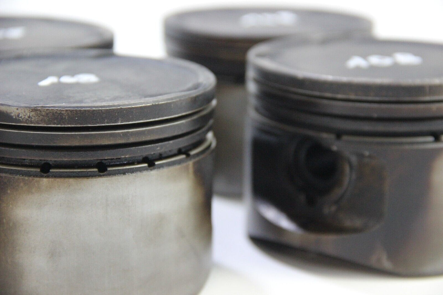 Original BMW E24 E28 M5 M635i Kolben Mahle 93V74 M88/3  3,5 286PS Pistons