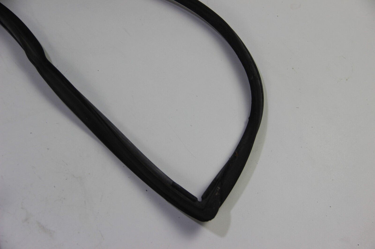 Original BMW E28 Türdichtung vorne rechts Door Seal Rubber 5er