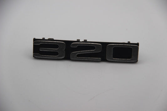 Original BMW E21 320 Kühlergrill Modellbezeichnung Emblem Badge Schriftzug