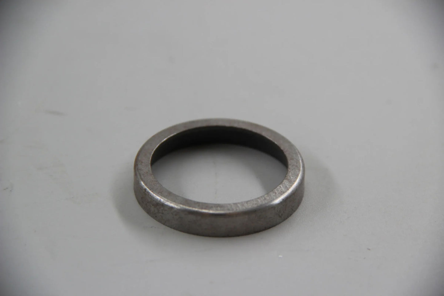 Original BMW E21 E30 E12 E28 Ventilsitzring Einlass 42,35MM(+0,2) 11121267578