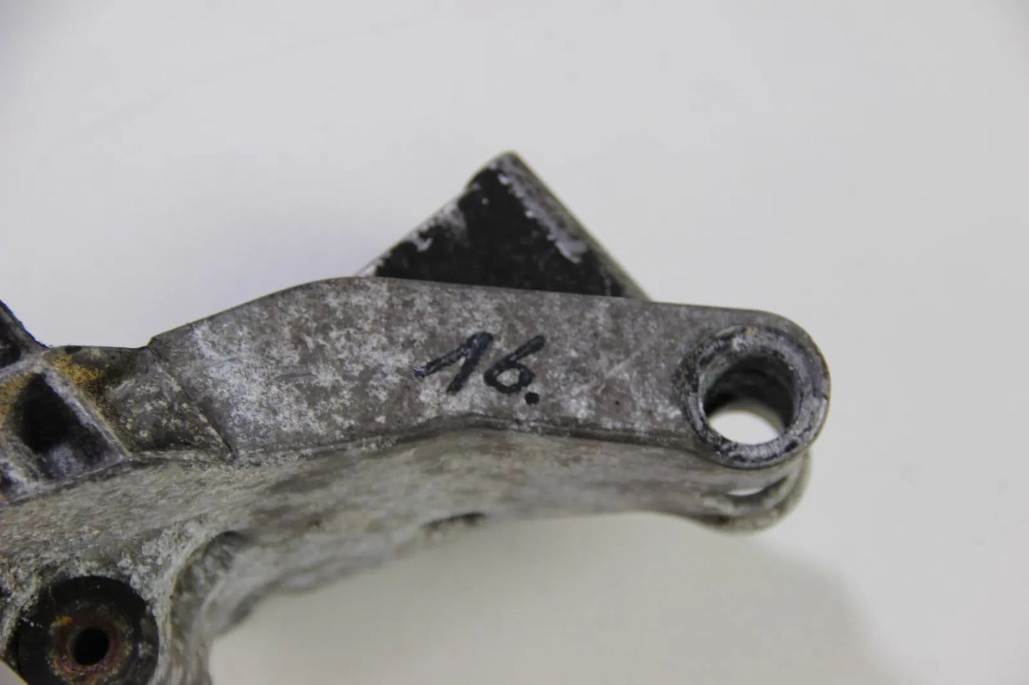 Original BMW E30 M40 Halterung Lichtmaschine Motorhalter 1721865  316i 318i 3er