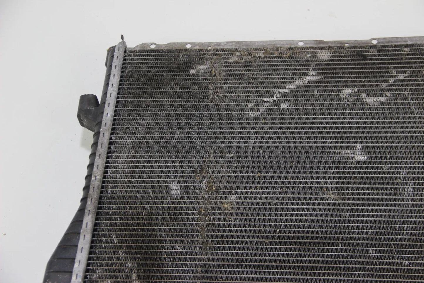 Original BMW E34 535i Wasserkühler Behr 1702963 Radiator Kühler