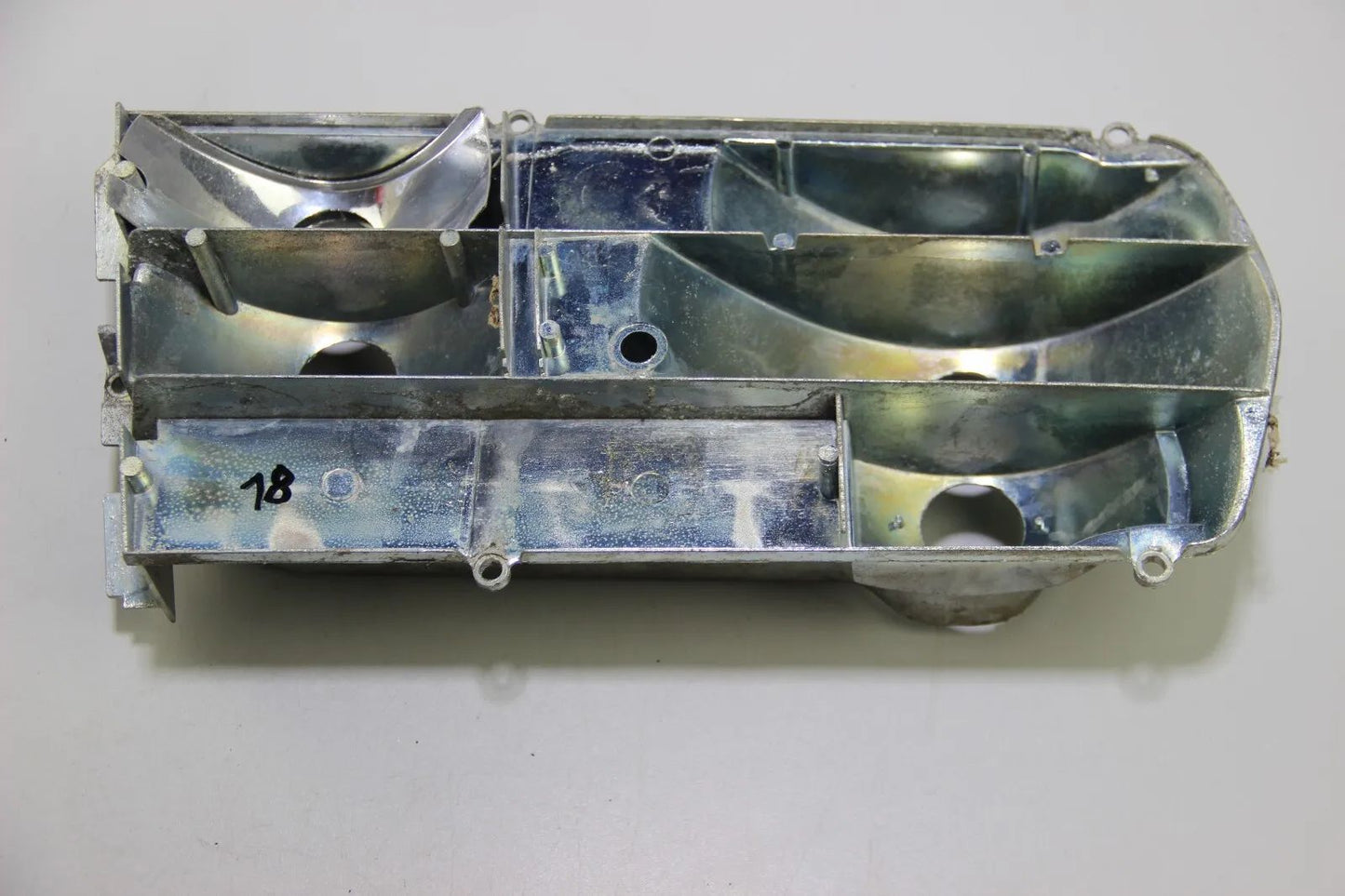 BMW E3 Reflektor Lampenträger Heckleuchte Rücklicht Gehäuse paar 63211355108 /07