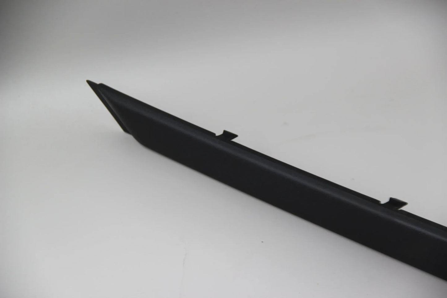 Original BMW E39 520i-540i Limousine Stossleiste hinten links 51128159377