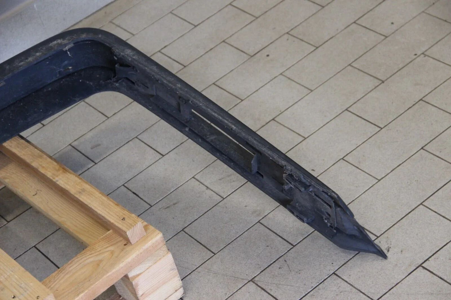 Original BMW E30 87-94 Stoßstange hinten NFL Malachitgrün mit Träger 51121945925