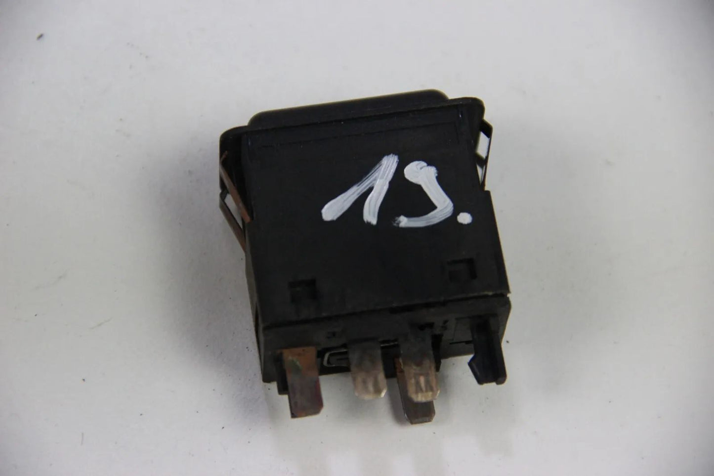 Original BMW E30 Schalter Beheizte Heckscheibe 3er 316i-325i M3 OEM 1381174