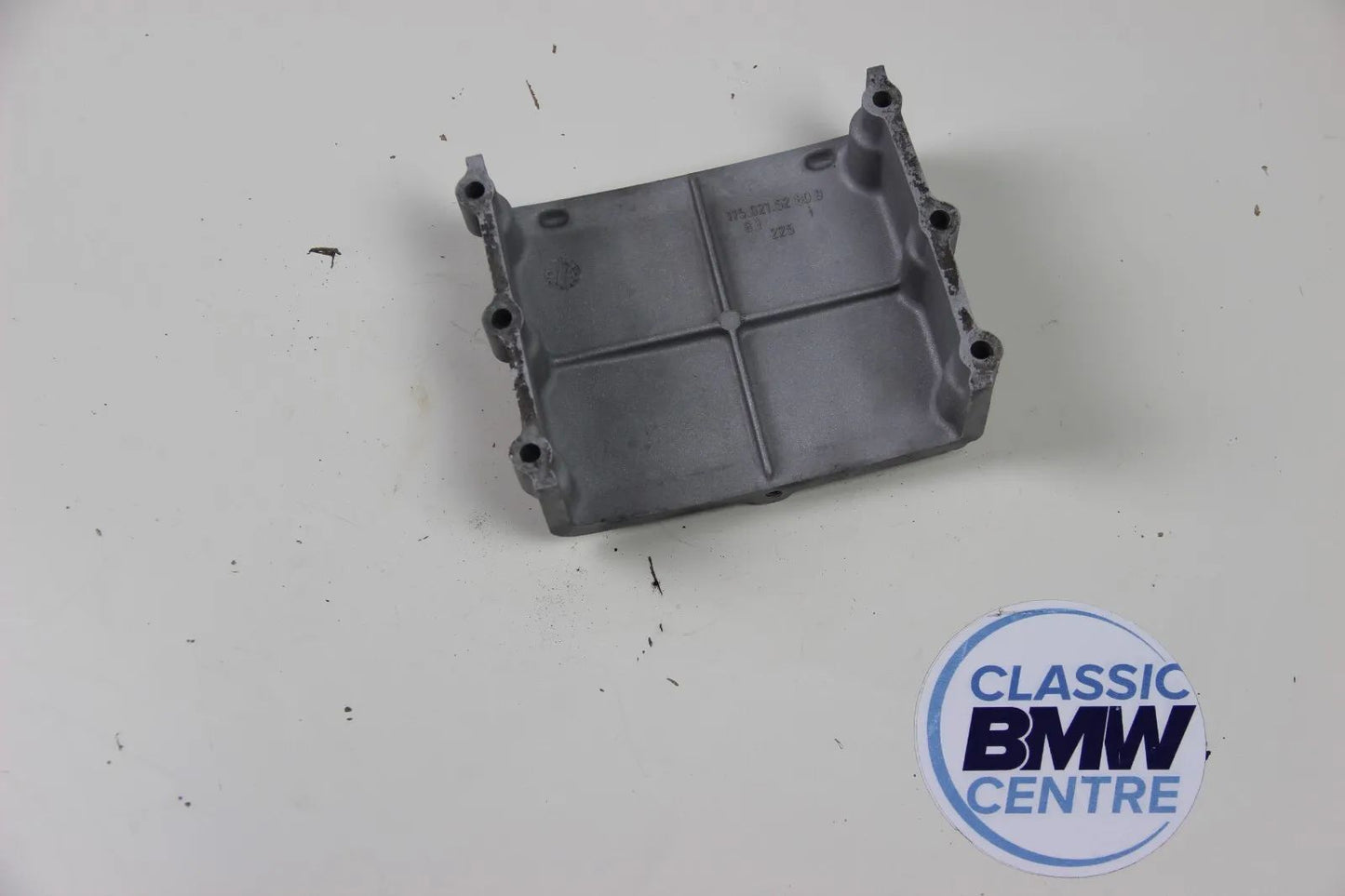 BMW E12 E21 E30 E28 Kettengehäuse Kettenkasten Deckel Oben 11502152809