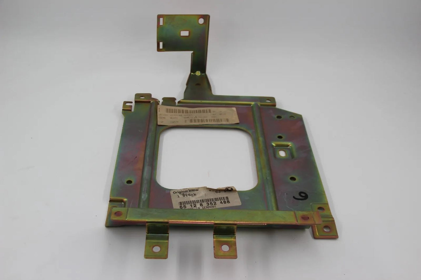 BMW E38 725tds-750iL 7er Grundträger Halter Bracket Träger Mount 65128352488