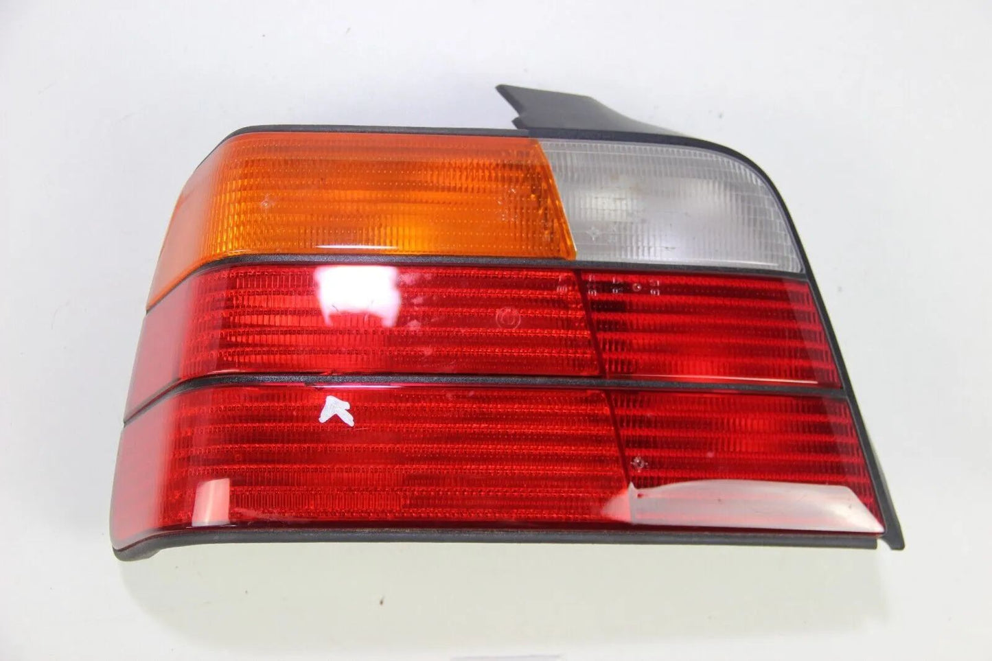 NEU Original BMW E36 Rücklicht links 63211393421  beschädigt Heckleuchte