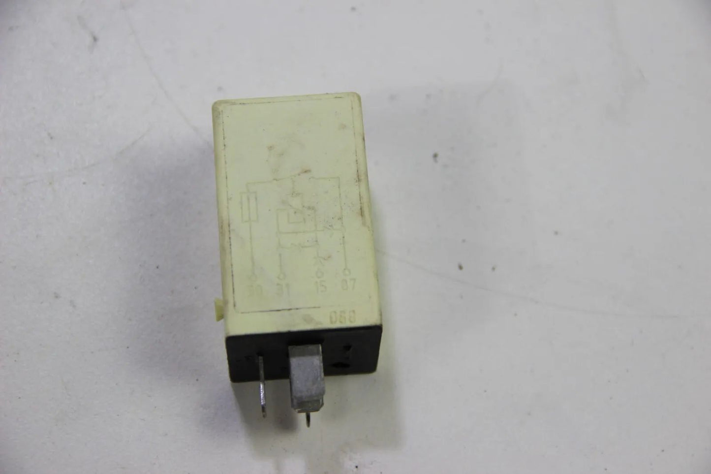 Original BMW E34 E32 E31 Relais  Relay 34521179131