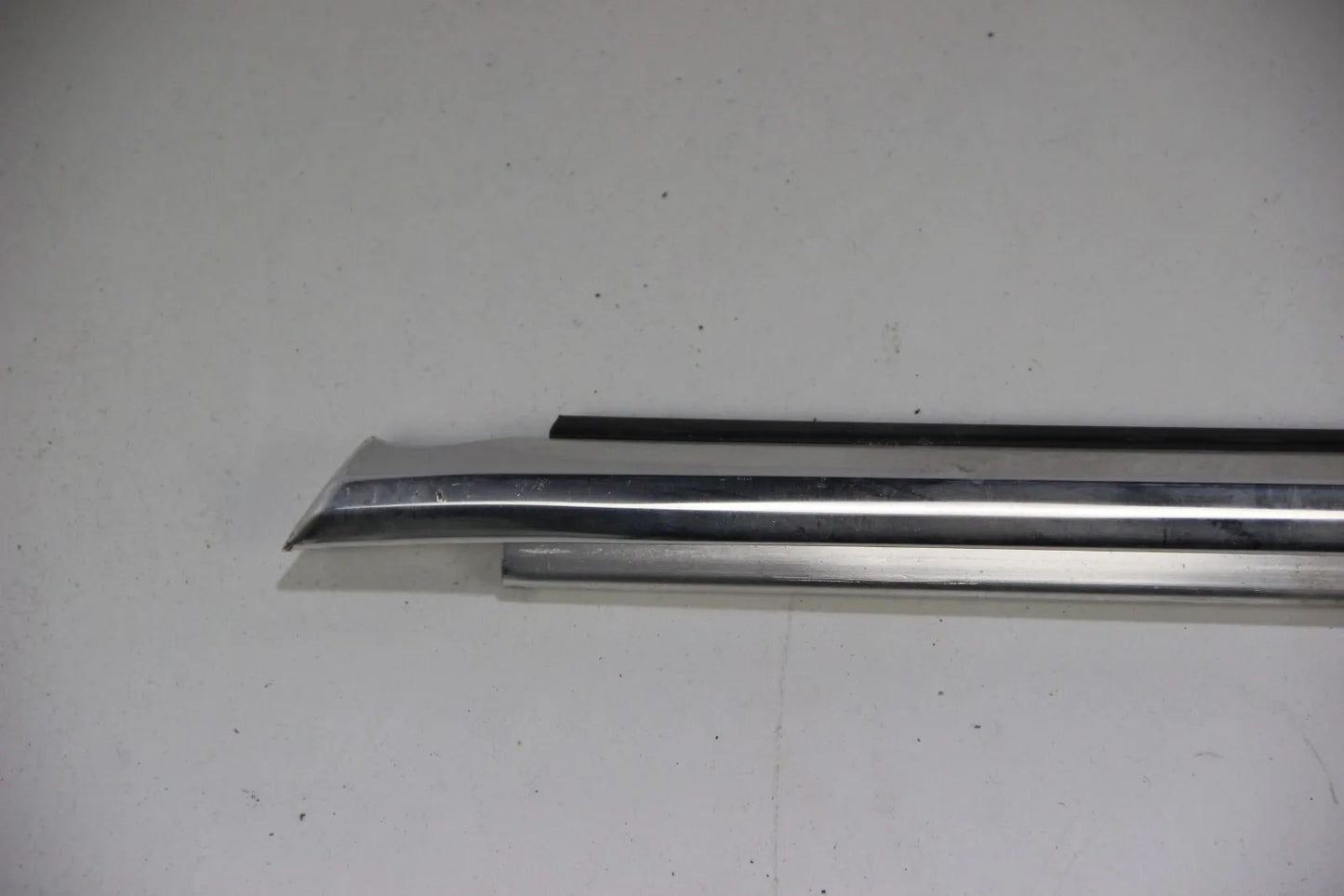 Original BMW E28 518i-535i M535i M5 Schachtleiste Hinten Chrom Tür hinten