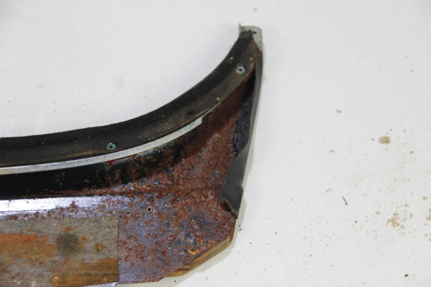 BMW E9 2.5 2.8 3.0 CSI CSL  Verkleidung Fensterschachtleiste hinten links Holz