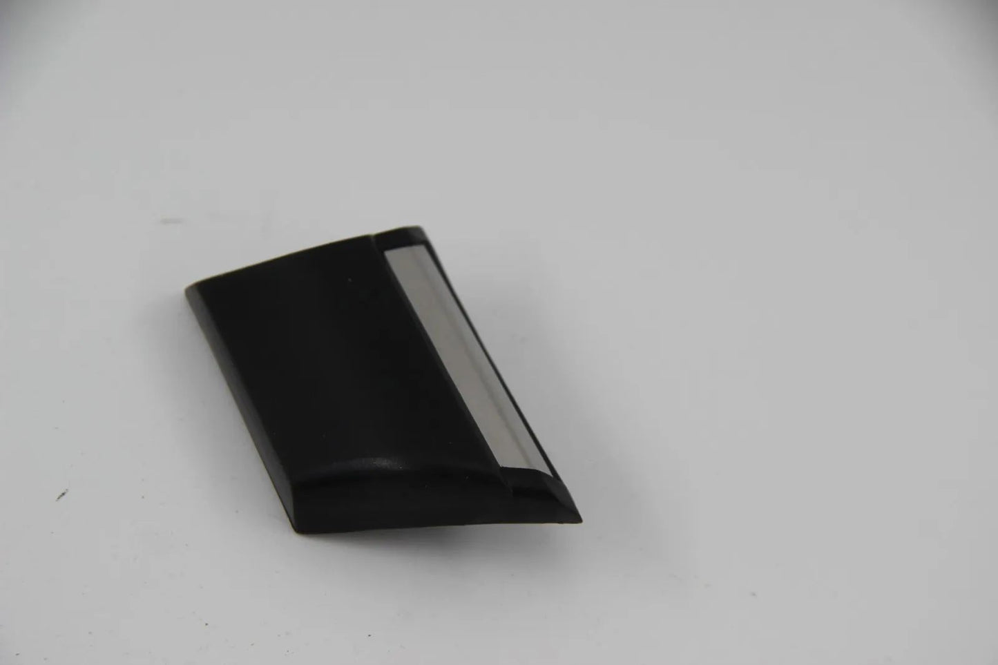 BMW E23 728-745i M30 745 S38 Stossleiste Seitenwand hinten links 51131848307 Neu